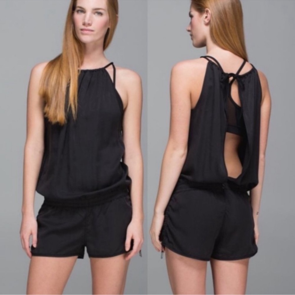 Lululemon Heat the Street Romper Black Size Small
